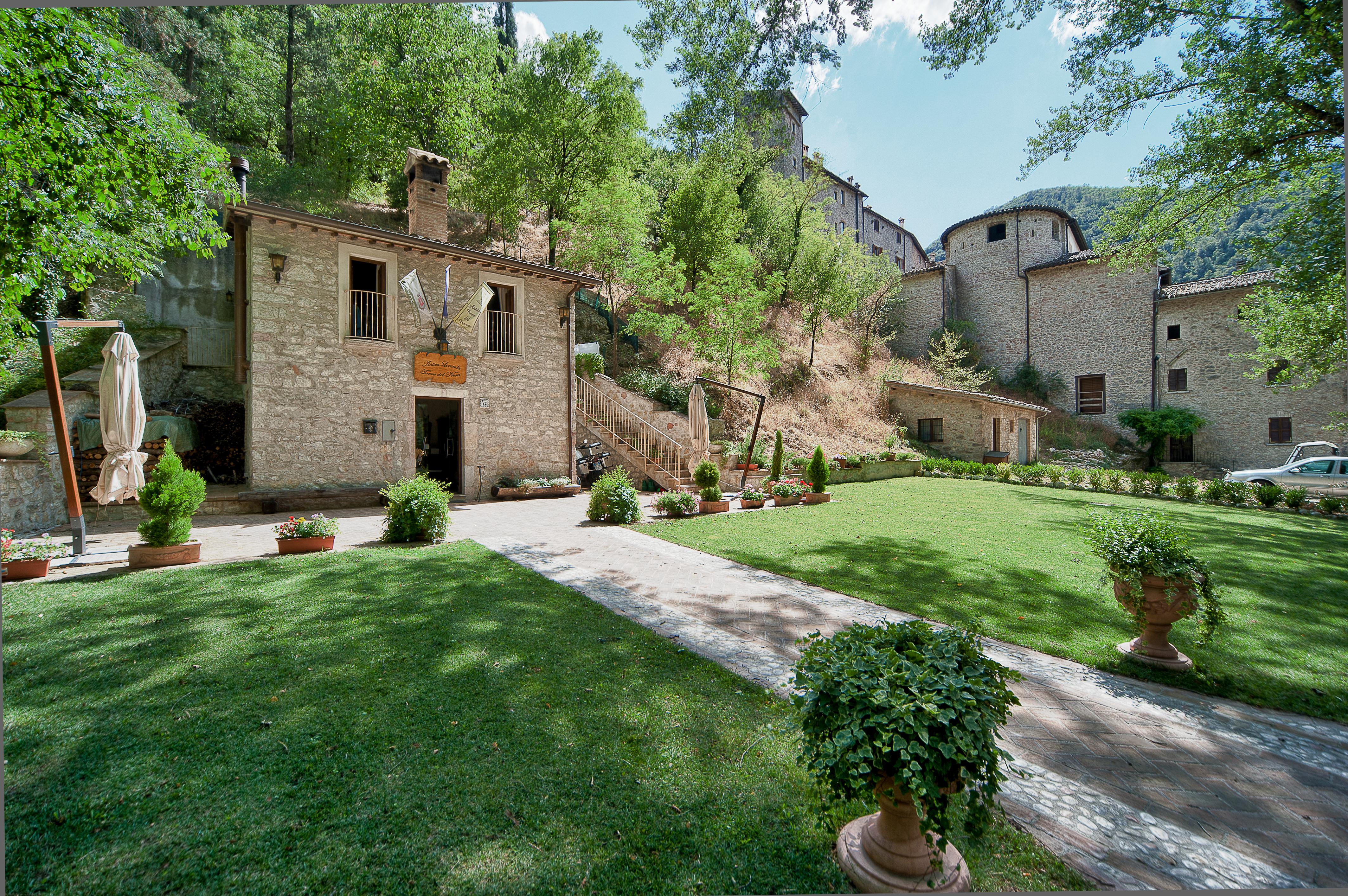 Torre Del Nera Albergo Diffuso & Spa Scheggino ภายนอก รูปภาพ