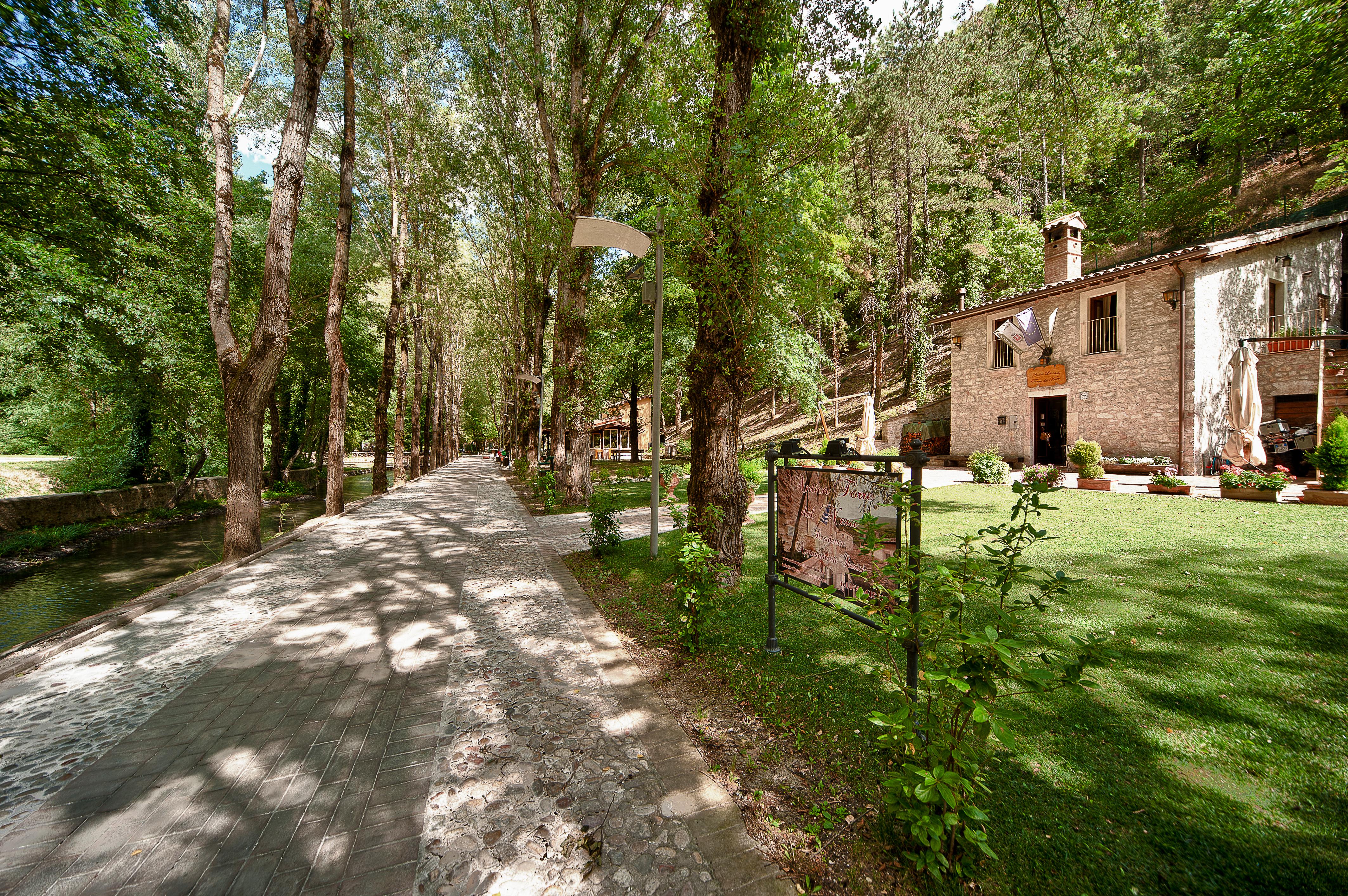 Torre Del Nera Albergo Diffuso & Spa Scheggino ภายนอก รูปภาพ